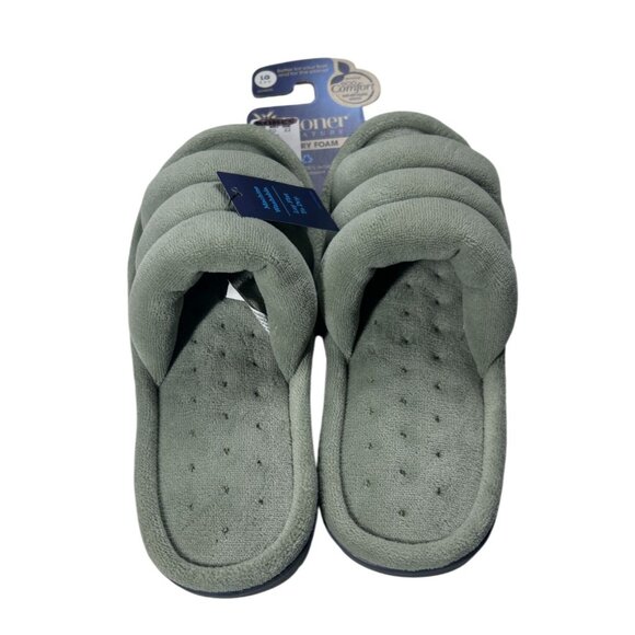 Isotoner Slippers Women Size 8.5-9 Eco Comfort with Memory Foam in Sage Green - Picture 1 of 7